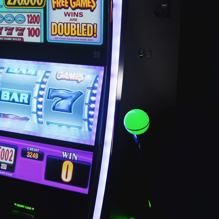 Neon online slot machine game screen at Adventplay Asean